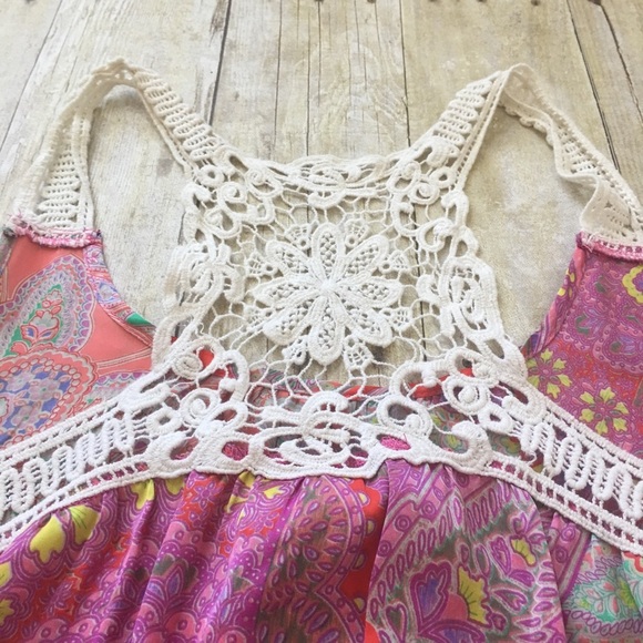 Daytrip Paisley Tank - Picture 5 of 6